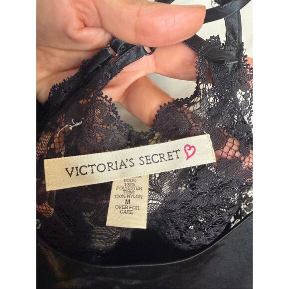 Victoria’s Secret Satin Vintage Negligee - Picture 3 of 5